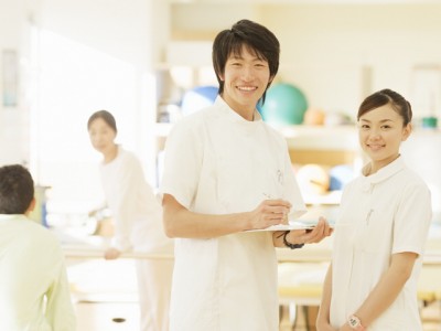 有料老人ホーム(特定)の介護スタッフ|一般派遣(週3日以上)|残業少なめ◎【小田原駅】イメージ